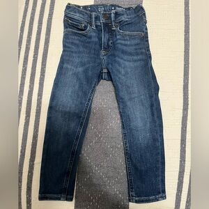 BabyGAP size 4 boy Skinny Jeans